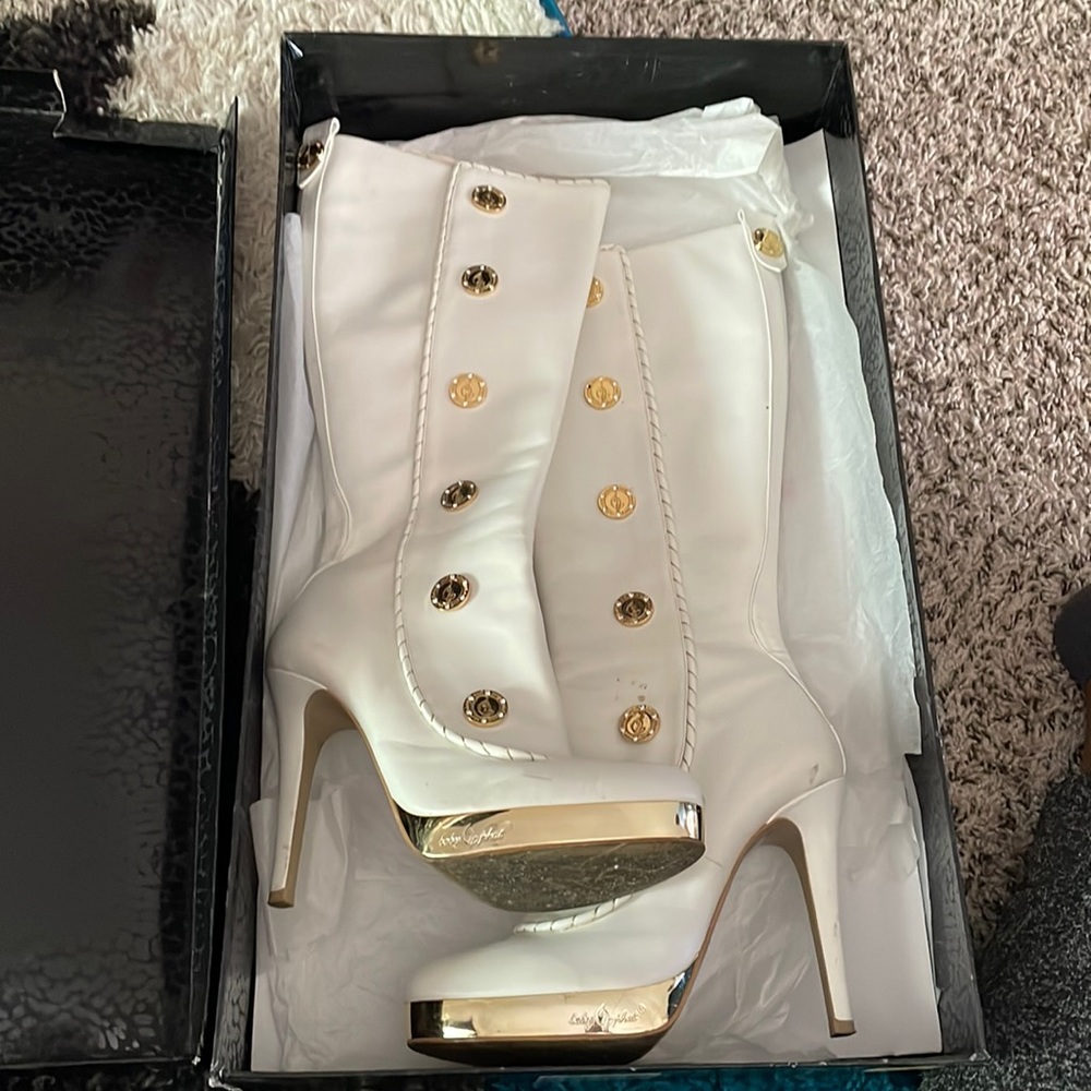 Original Baby Phat heeled boots